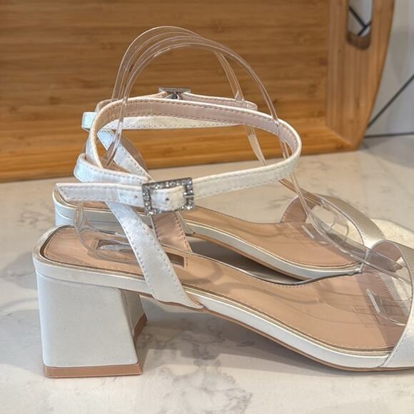 ASOS Be Mine Wide Fit Bridal Ruhi low block heeled sandals ivory satin size 10W - Picture 5 of 10